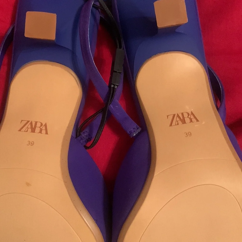 Zara Purple Heels with Silver Embellishment - Picture 4 of 5